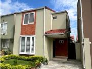 Vendo hermosa casa Urbanizacion La Perla