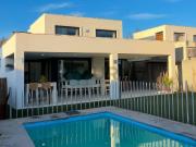 VENDO HERMOSA PROPIEDAD ESTILO MEDITERRÁNEA SANTA ELENA...