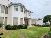 VENDO HERMOSA RESIDENCIA 4 RECAMARAS FRACC. PORTA...