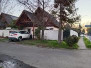VENDO HERMOSA Y ACOGEDORA CASA ESQUINA CON 3 DORMITORIOS...