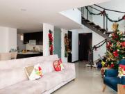 Vendo hermoso apartamento dúplex en el poblado, sector...