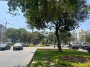 Vendo Hostal a precio de Terreno en Miraflores