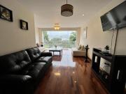 VENDO IMPECABLE DUPLEX 3 HAB, 2 COCHERAS Y TERRAZA...