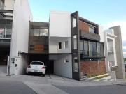 Vendo impecable y hermosa residencia en Aqua, Lago Esmeralda