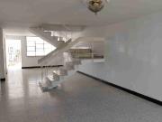 Vendo la floresta oportunidad amplia casa 4 alcobas