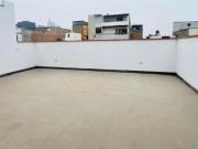 VENDO LINDA CASA 4DOR TOTALMENTE REMODELADA FRENTE A...