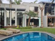 Vendo linda casa ATm con jardines piscina Urb Sol de la...