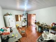 VENDO LINDA CASA COM VARANDAS VISTA PARA O LAGO UMA...