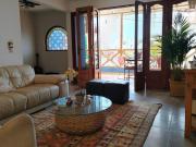 Vendo linda casa de 3 pisos con vista al mar en Punta...