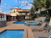 Vendo Linda Casa dentro Condomínio Vale do Ouro,...