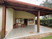 Vendo Linda Casa dentro do em Condomínio Fechado Fazenda...