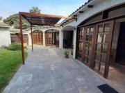 Vendo linda casa en calle Los Crisantemos 3, Urb. La...