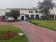 Vendo Linda Casa en Jirón Ámbar 2, Urb. La Encantada De...