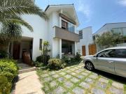 Vendo linda casa en Jirón Los Aviadores 1, Urb...