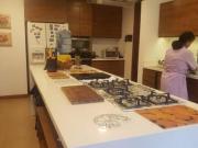 VENDO LINDA CASA EN SECTOR COMERCIAL CON AMPLIO TERRENO...