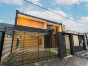 VENDO LINDA CASA NO VICENTE PIRES COM PISCINA...