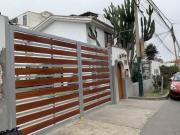 VENDO LINDA CASA VÍA LÁCTEA AL LADO DEL JOCKEY...