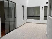 Vendo Lindo Dpto frente a Parque, en calle Jirón Otuzco,...