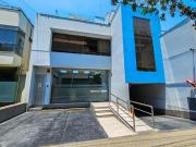 VENDO LOCAL COMERCIAL / EDIFICIO DE TRES PISOS 4 COCHERAS