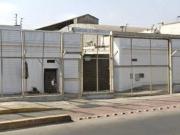 Vendo local con zonif comercial sobre Av. Colonial