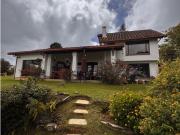 Vendo mágica casa campestre en Santa Elena