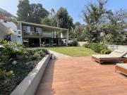 VENDO MODERNA E IMPECABLE CASA EN LA MEJOR ZONA DE LA...