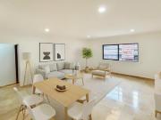 Vive en una zona con gran plusvalía, a pasos de la Plaza...