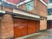 VENDO MUY AMPLIA Y COMODA CASA EN LA DEL VALLE ATRAS DE...