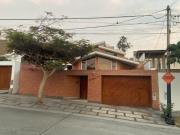 Vendo o Alquilo Casa en Calle Los cipreses 1, Urb Valle...