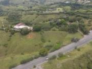 VENDO O ARRIENDO FINCA EN CERRITOS VENDO O ARRIENDO FINCA EN CERRITOS