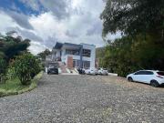 Vendo o Permuto Casa Campestre en Condominio