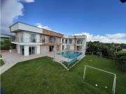 Vendo o permuto Casa Campestre en Morelia Pereira