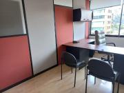 VENDO OFICINA AMOBLADA ELOY A. CAROLINA