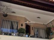 Vendo ou Permuto ótimo sobrado no Continental I, 3...