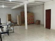 VENDO PARQUEADERO GRANDE CON BODEGA O LOCAL COMERCIAL