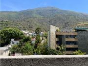 Vendo PH 280m2 Los Palos Grandes 8626