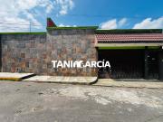 Vendo Propiedad completamente bardeada en Colonia...