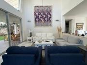 VENDO RESIDENCIA EN CUERNAVACA EN FRACC. CON SEGURIDAD Y...