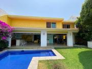 VENDO RESIDENCIA FRACC. CON VIGILANCIA, EN PALMIRA, MUY...