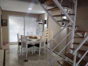 Vendo Sobrado em Condomínio Fechado próximo ao Bosque...