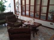 Vendo Sobrado no Jardim Gaivotas, com 04 quartos, piscina