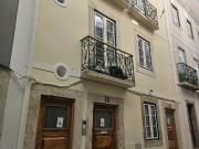 Vendo T2 completamente remodelado em Predio Remodelado