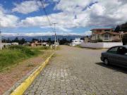 VENDO TERRENO EN URBANIZACIÓN FRENTE AL. COLEGIO LA....