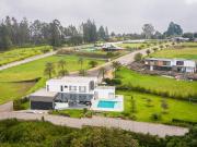 VENDO TERRENO / UNIFAMILIAR / PUEMBO / PIFO / CHAUPIMOLINO