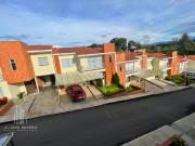 VENDO CASA EN CAMPO ARAGON ESQUINERA