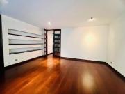 ALQUILO O VENDO DPTO 4 DORMITORIOS, TERRAZA, 3 COCHERAS