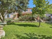 Vendu Au Prix Par Nestenn Propriété de caractère de 285...