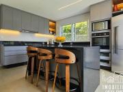 Venha morar em uma das MELHORES CASAS DO MELHOR CONDOMINIO