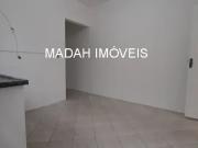 Venha se encantar com esta charmosa casa no estilo de vila!