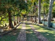 Venha viver em meio à natureza: chácara espetacular à...